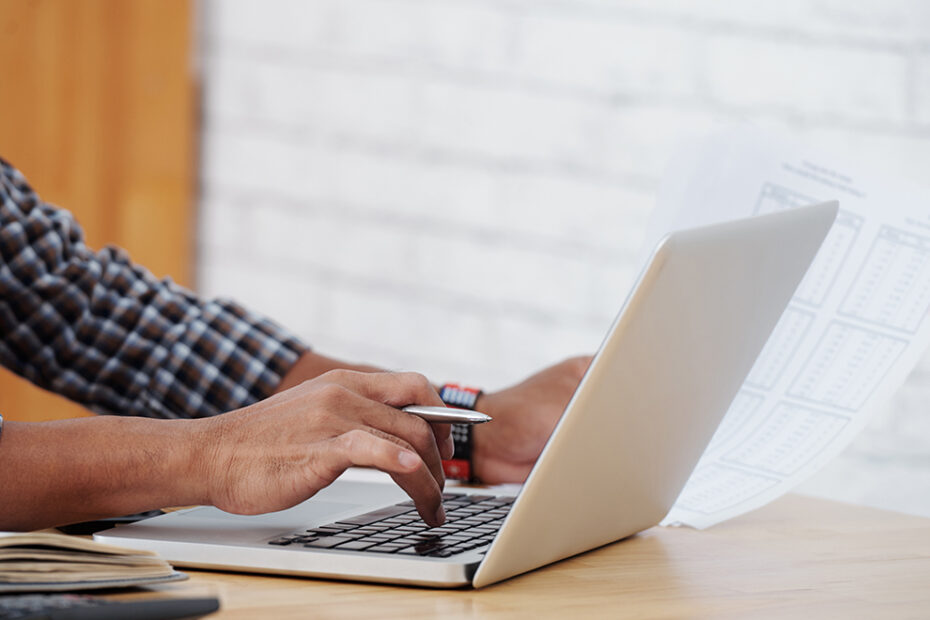 Manual de Normas y Procedimientos para Trabajos en Equipos de Transporte Vertical: Guía Completa de Seguridad - FACARA